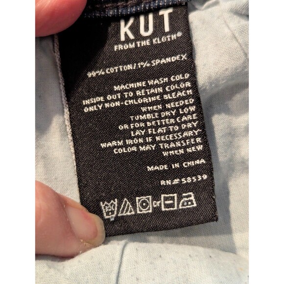 Distressed Denim Cutoff Shorts – Size 14 - Kut from the Kloth - Picture 4 of 4